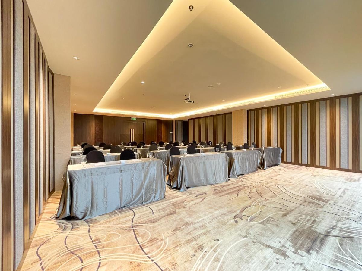 Artotel Batam Nagoya Exteriör bild