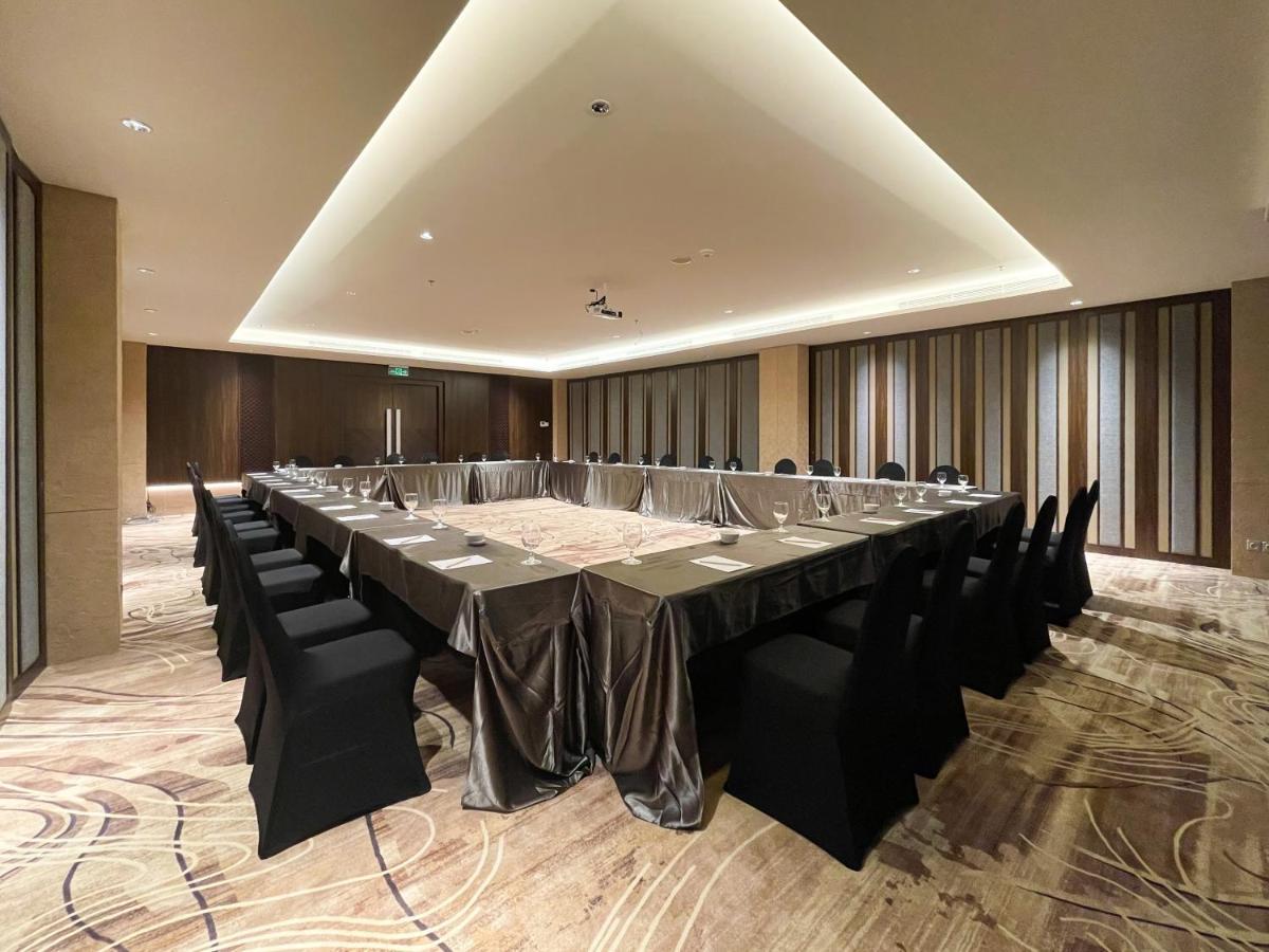 Artotel Batam Nagoya Exteriör bild