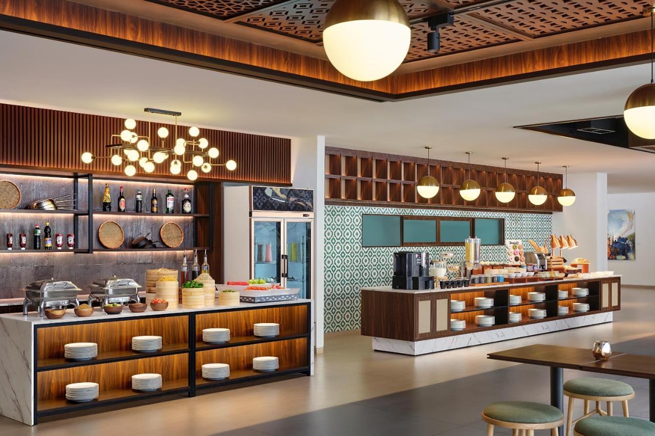Artotel Batam Nagoya Exteriör bild