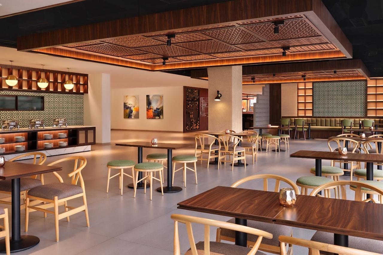 Artotel Batam Nagoya Exteriör bild